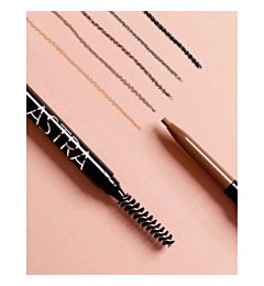 GEISHA BROWS MICRO Matita Sopracciglia Ultra-sottile - 05 BrunetteAstra