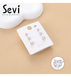 SET DI ORECCHINI A LOBO CON ZIRCONI A CUORE E BASE DORATASevi