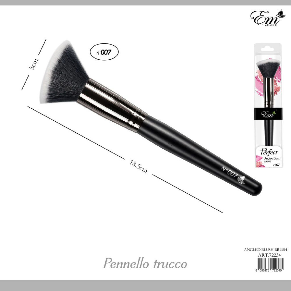 ANGLED BLUSH BRUSH N.07Em