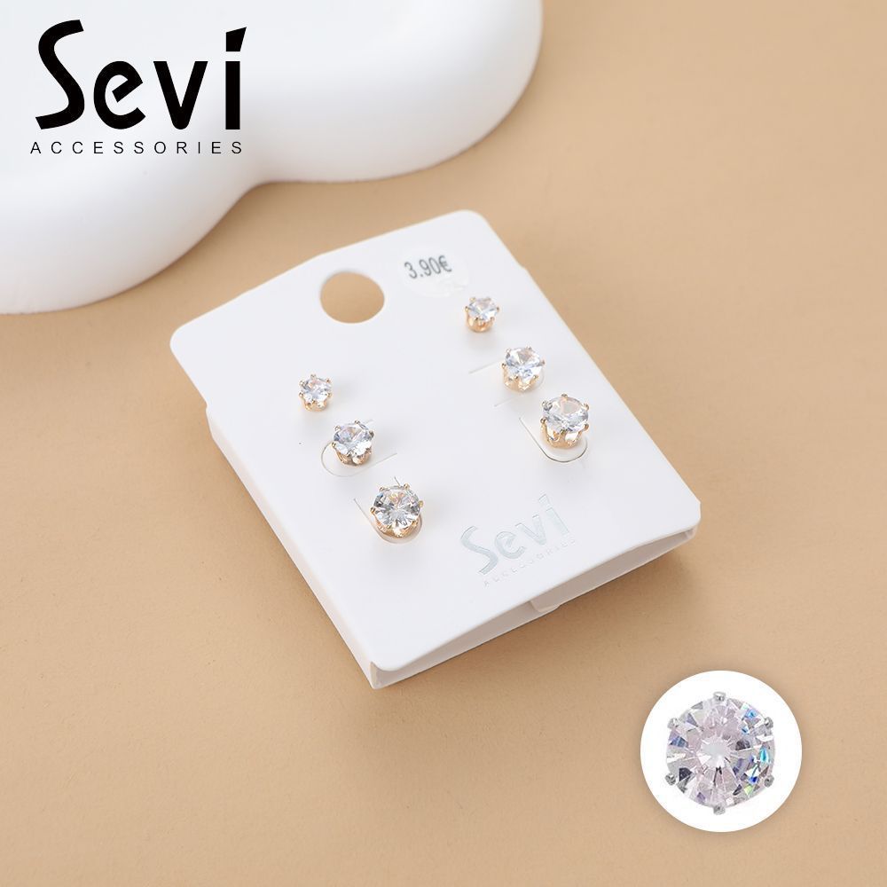 SET DI ORECCHINI A LOBO CON ZIRCONI ROTONDISevi